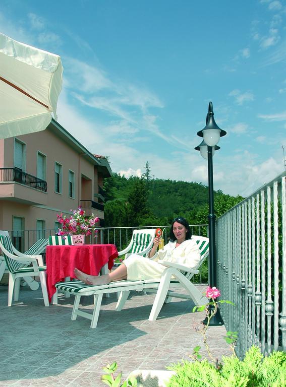 Hotel Vittoria Chianciano Terme Buitenkant foto