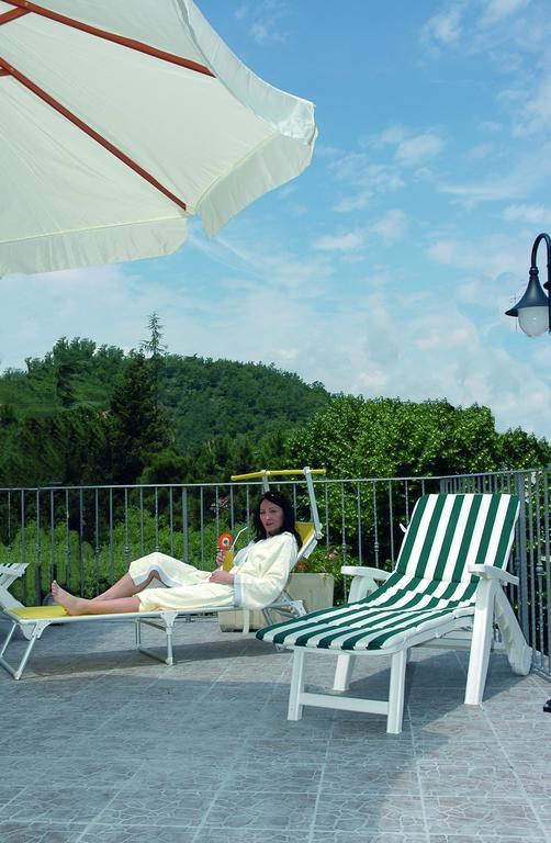 Hotel Vittoria Chianciano Terme Buitenkant foto